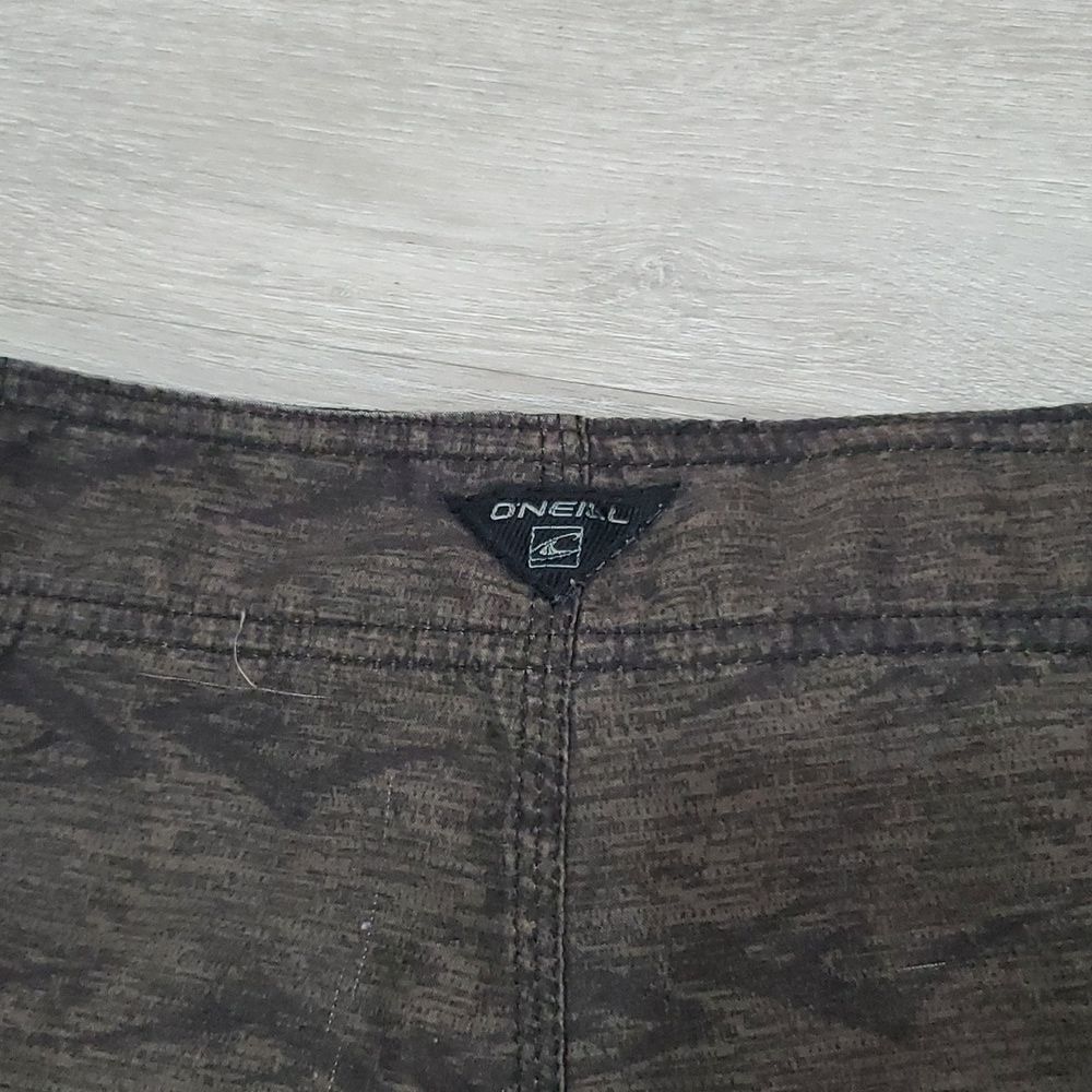 Oneill mens Swim trunks, size 30 - Picture 6 of 7